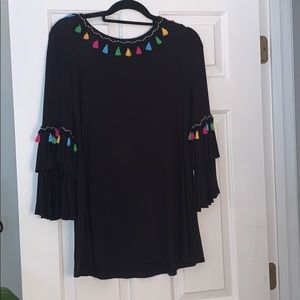 Liza bird black shirt